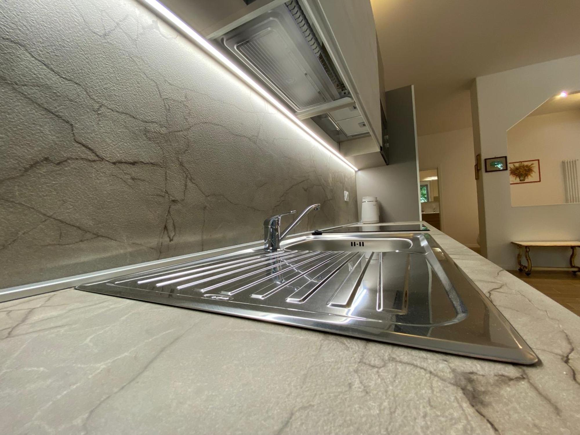 Avantgard Rooms Terrace Suite Болоня Екстериор снимка
